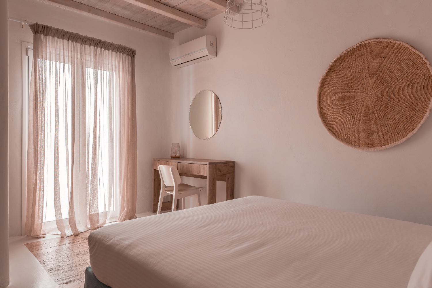 senses villas and suites mykonos rooms (1)