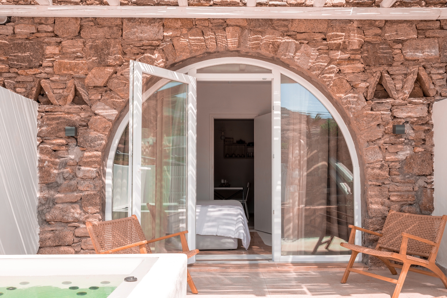 senses villas and suites mykonos rooms (1)